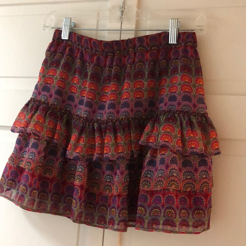 Ruffled mini skirt !!! With fun patter